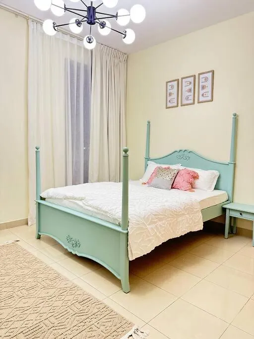 Apartment In Dubai Opposite To Burj Khalifa