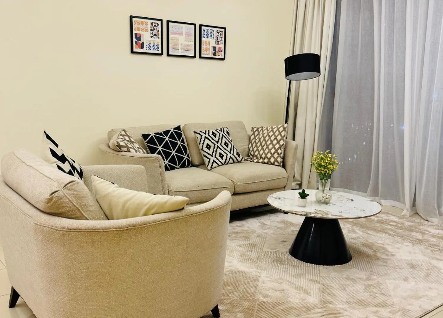 Apartment In Dubai Opposite To Burj Khalifa