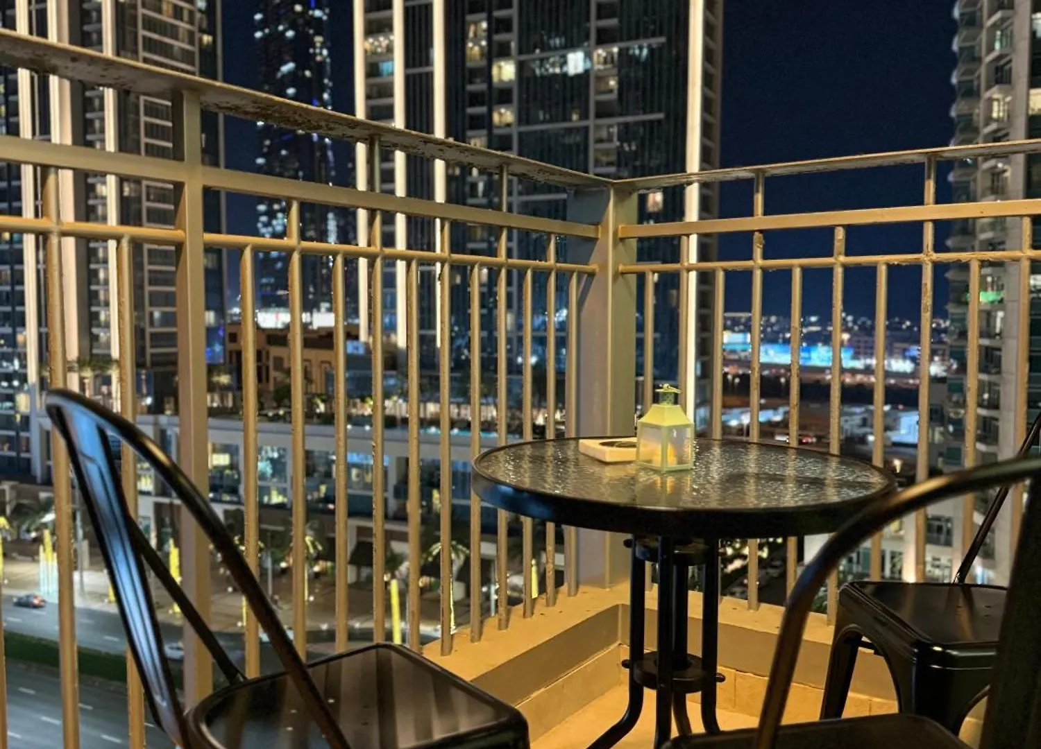 Apartment In Dubai Opposite To Burj Khalifa