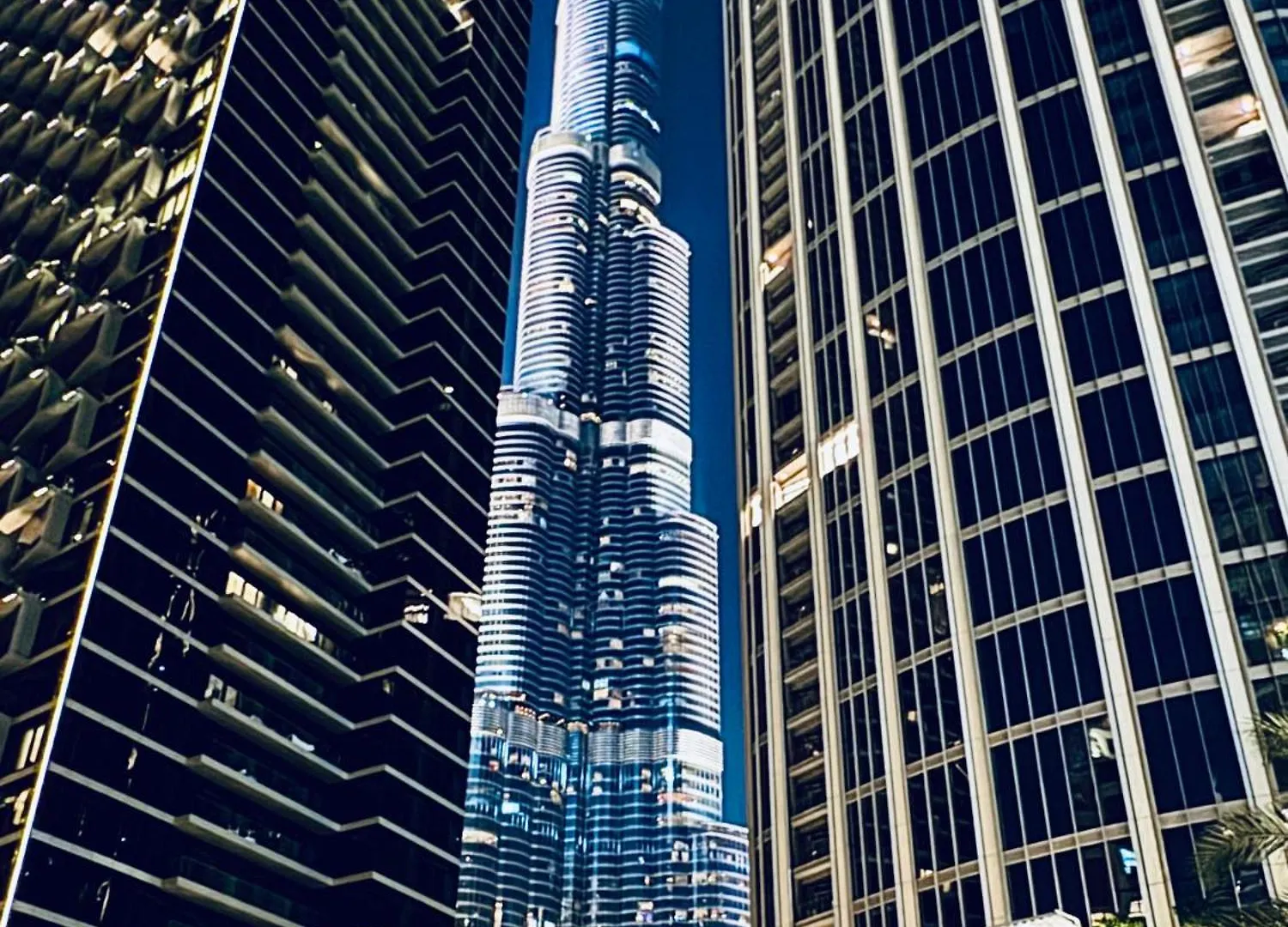 Apartment In Dubai Opposite To Burj Khalifa
